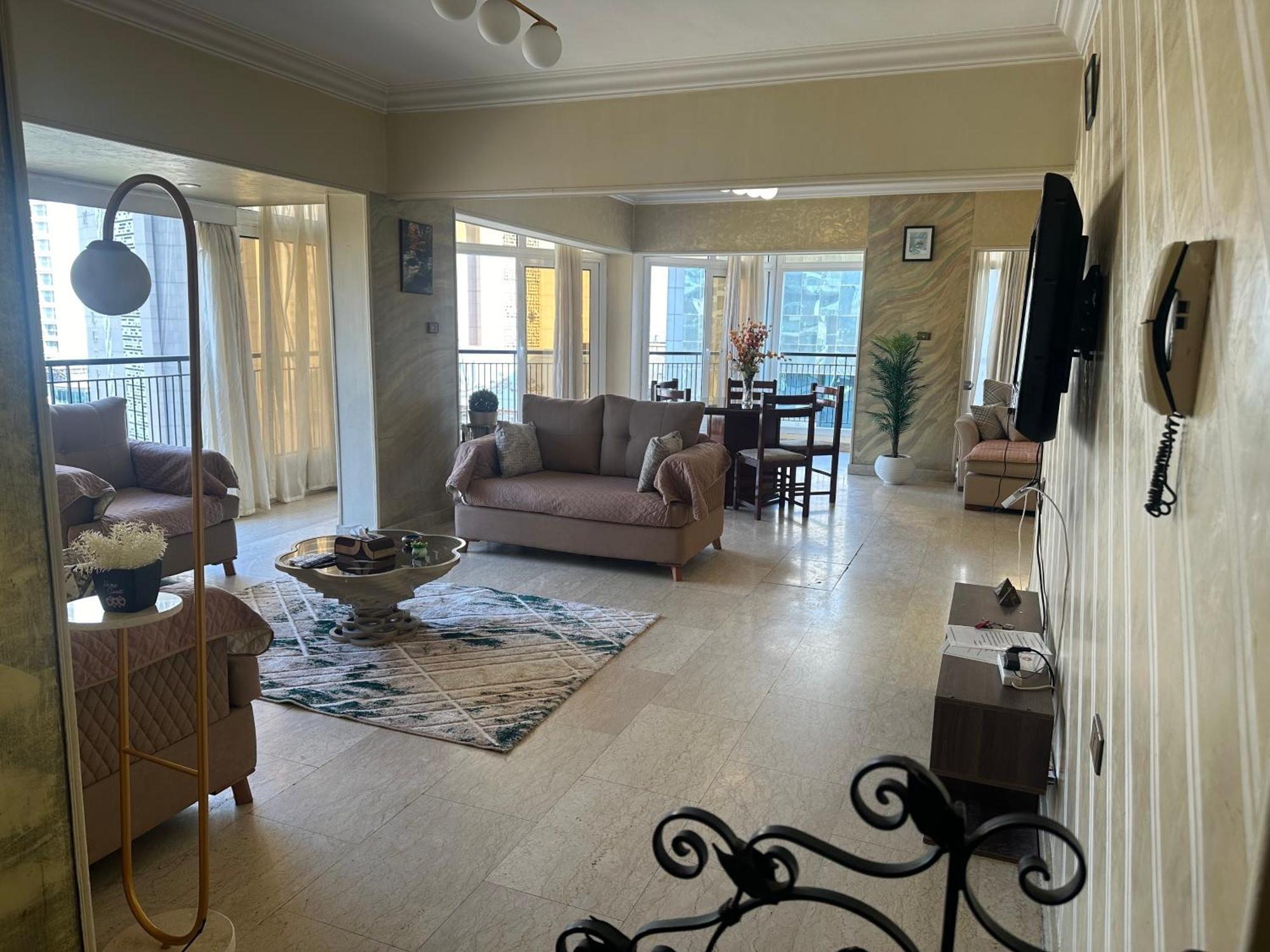Nile View Dokki Apartment Kaherah Luaran gambar